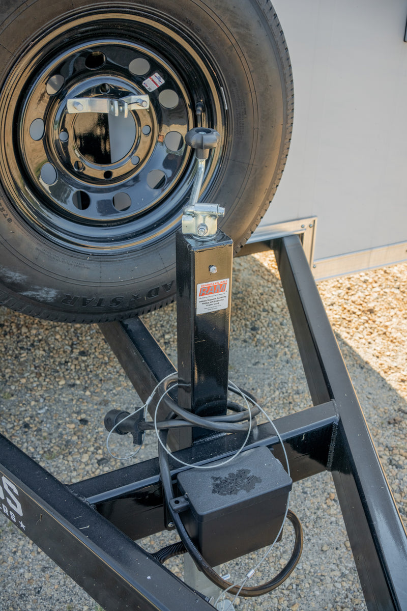Load image into Gallery viewer, 24&#39; Custom Lateral Lining Trailer
