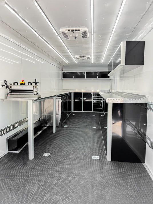 24' Custom Lateral Lining Trailer