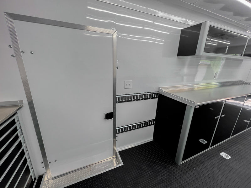 Load image into Gallery viewer, 24&#39; Custom Lateral Lining Trailer
